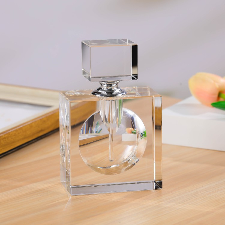30 ミリリットル容量正方形クリスタル香水瓶デスクトップホー - Home Fragrance Bottle のレビューと価格