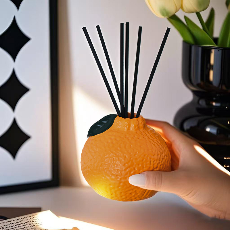 クリエイティブなシミュレーションオレンジアロマセラピーボトル - Home Fragrance Bottle のレビューと価格