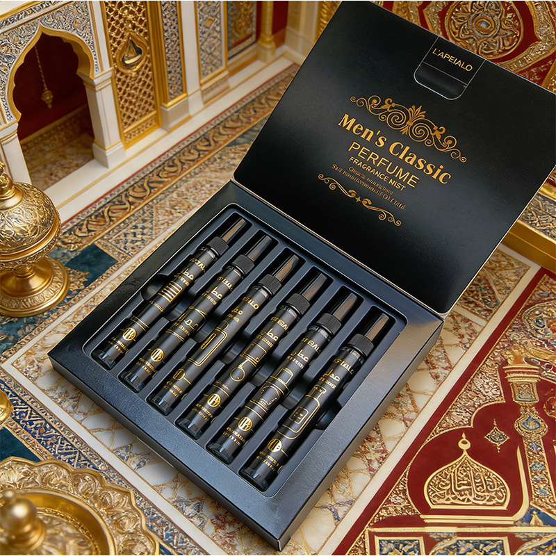 クラシックな木の香りのホームアロマスプレー、ギフトボックス入 - Home Fragrance Us のレビューと価格